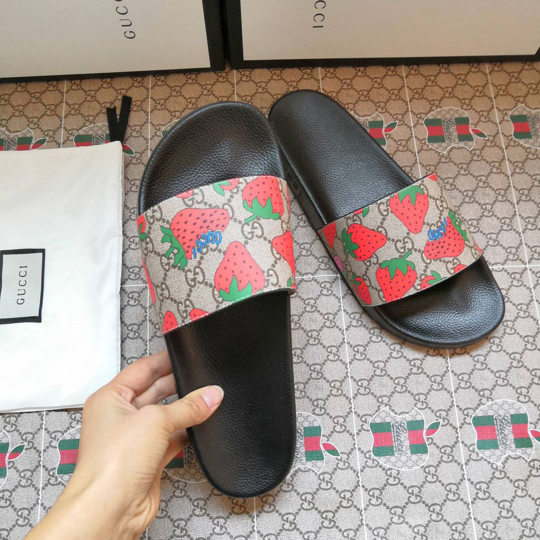Gucci GG Gucci Strawberry Slide Sandal - Jeupeter