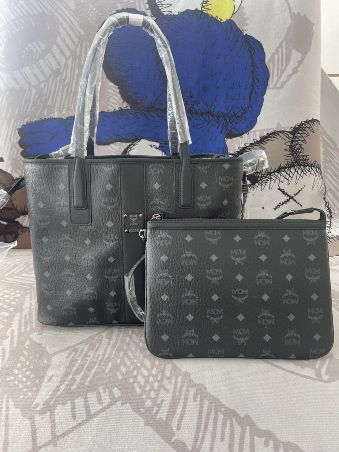 MCM Medium Liz Reversible Visetos Shopper(35-29-16cm) - Jeupeter